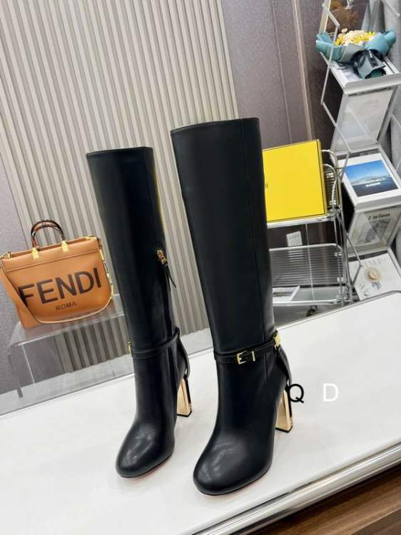 Picture of Fendi Shoes _SKUFendisz38-45GDT10084830